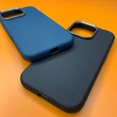 Чехол iPhone 16 NY-39 Leather (черный)